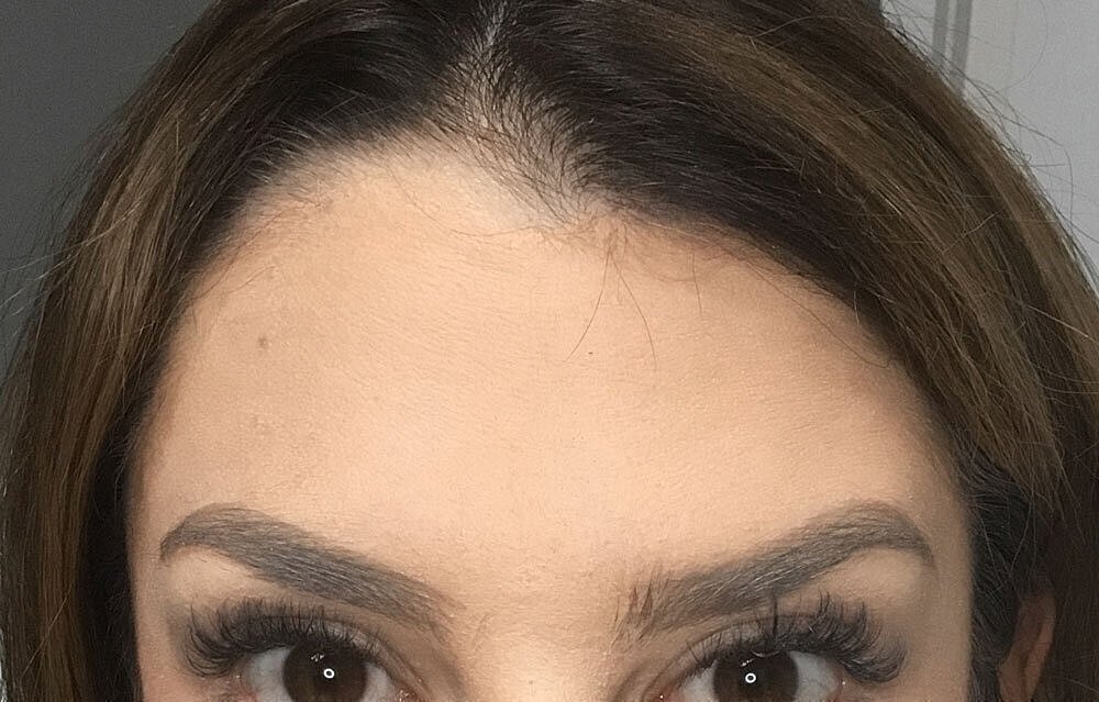 Close-up of eyes and eyebrows, natural makeup.